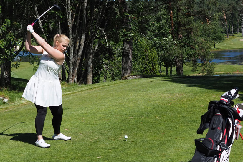 ”Palvelu tuo turvaa” – Minea Blomqvist-Kakko arvostaa turvallisuutta kotona ja golfkentillä