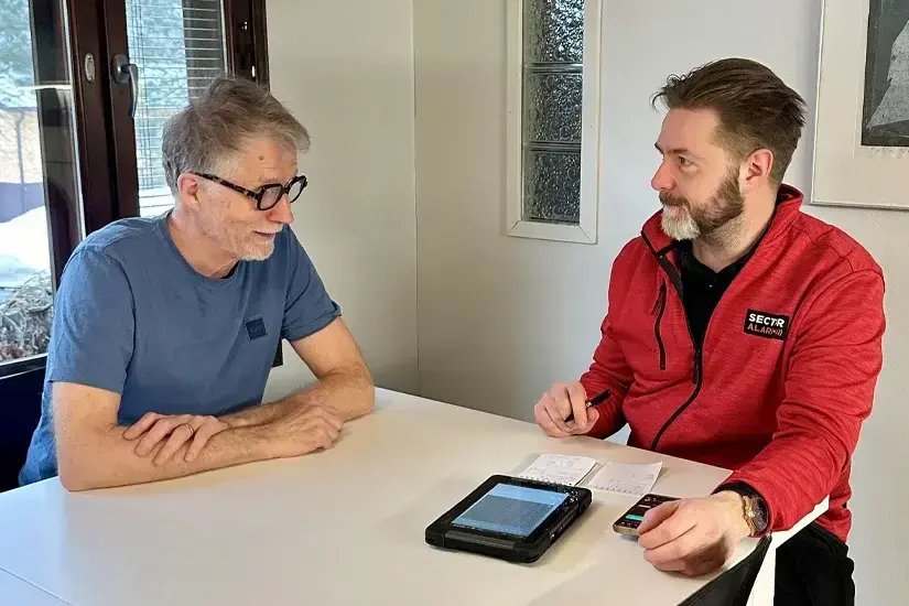 Ari oli ensimmäinen asiakas, joka valitsi Sector Alarmin turvapalvelut Suomessa